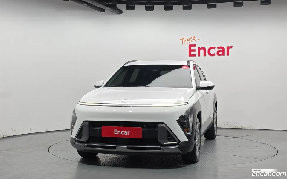 Hyundai Kona 1.6 2WD 2023 — миниатюра 3