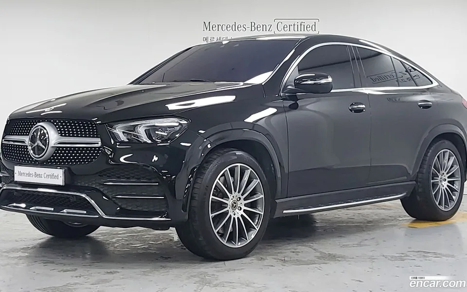 Mercedes-Benz GLE-Class GLE400d 4MATIC 2023 — фото 1, купить с доставкой в Москву