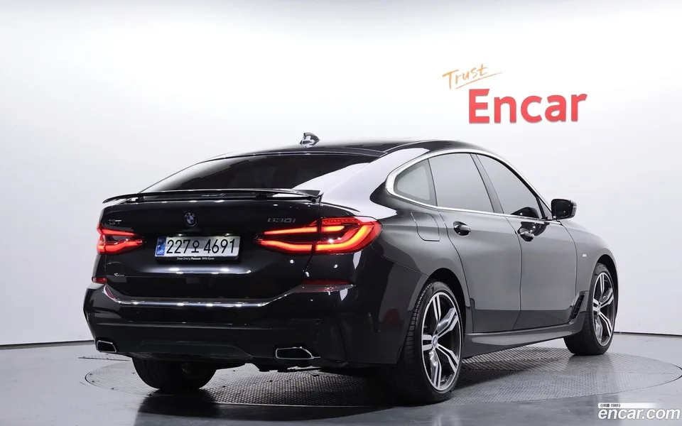 BMW 6 Series GT 630i xDrive M 2024 — миниатюра 2