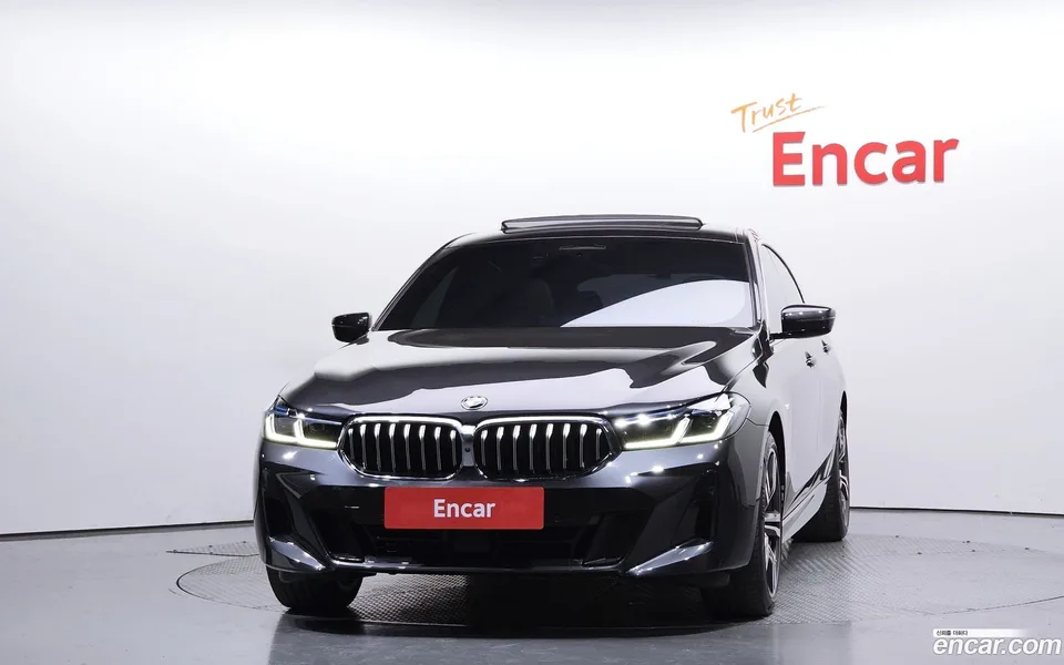 BMW 6 Series GT 630i xDrive M 2024 — миниатюра 3