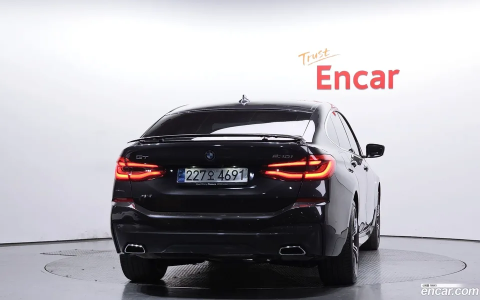 BMW 6 Series GT 630i xDrive M 2024 — миниатюра 4