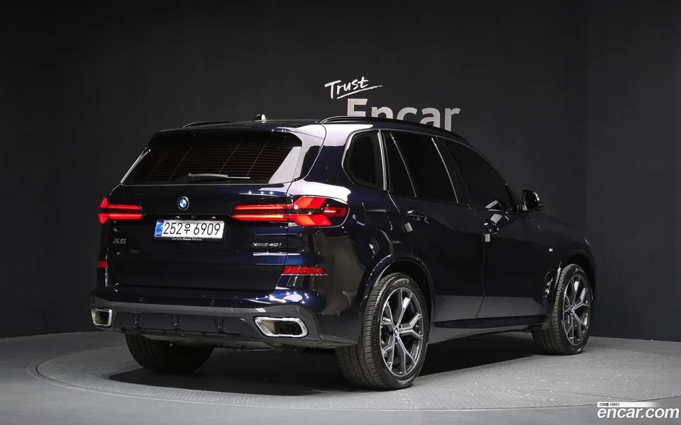 BMW X5 xDrive 40i M 2024 — миниатюра 2