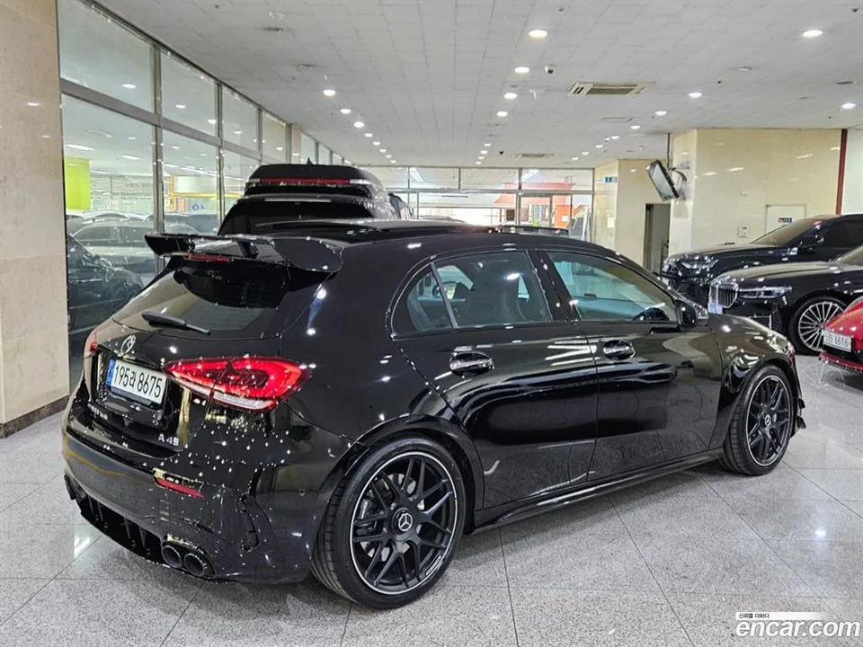 Mercedes-Benz A-Class AMG A45 4MATIC+ 2022 — миниатюра 3
