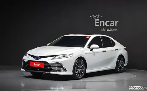 Toyota Camry 2024 buy in Moscow