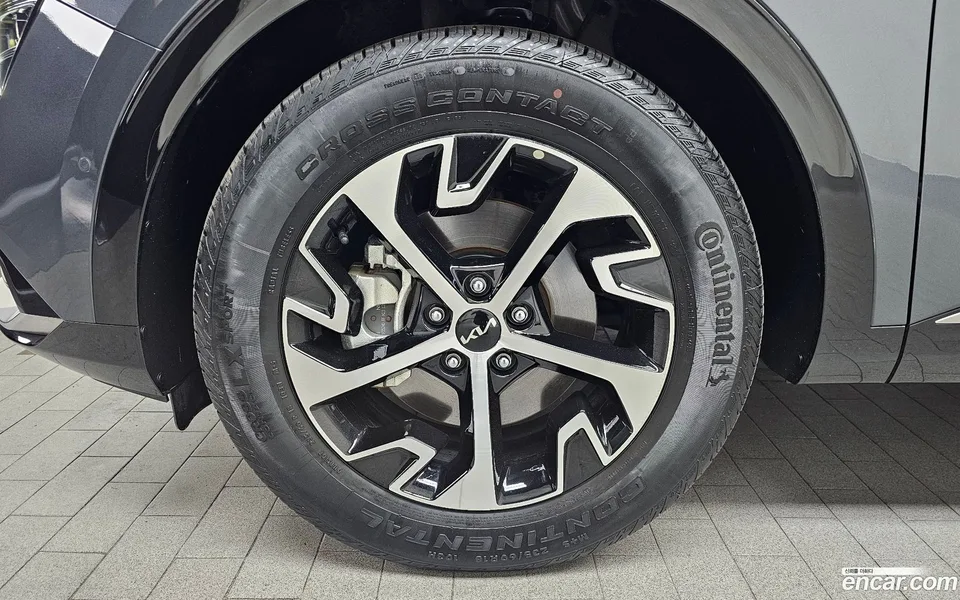 Kia Sportage Hybrid 2WD 2024 — миниатюра 5