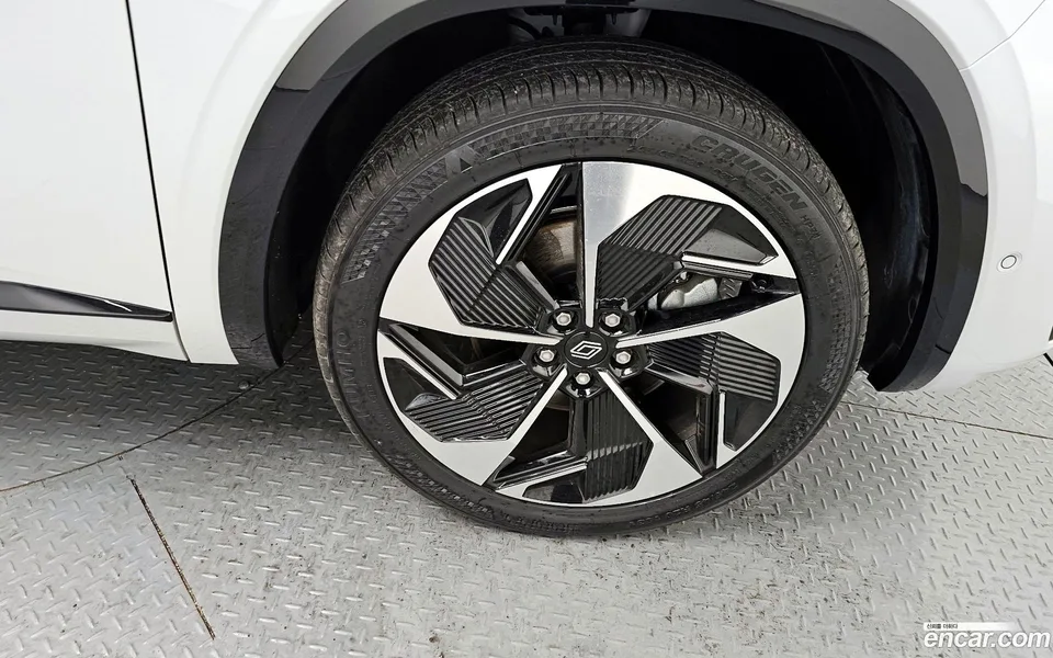 Renault Samsung Grand Koleos 1.5 E-TECH 2WD 2024 — миниатюра 5