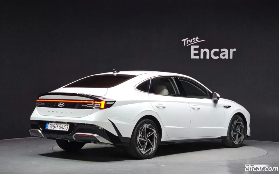Hyundai Sonata The Edge Hybrid 2026 — миниатюра 2
