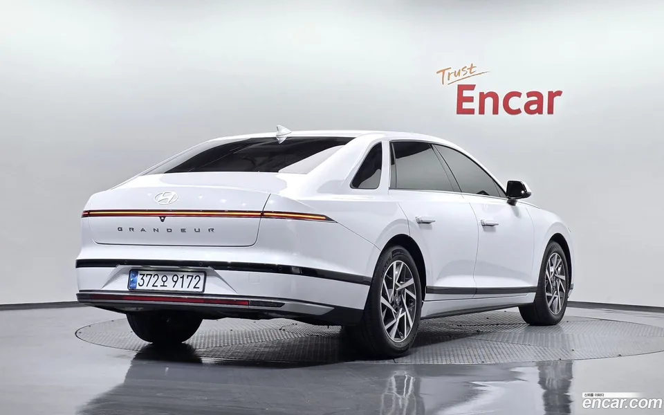 Hyundai Grandeur Hybrid 2024 — миниатюра 2