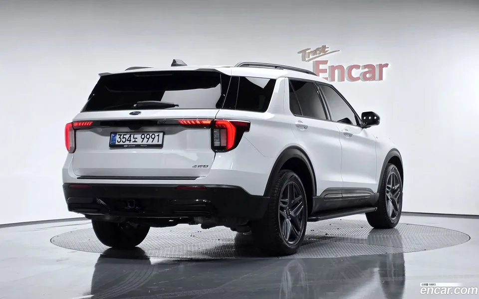 Ford Explorer 2.3 ST- 4WD 2025 — миниатюра 2