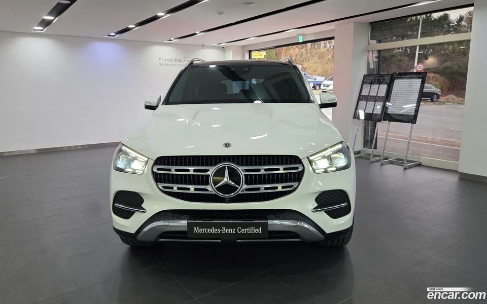 Mercedes-Benz GLE-Class GLE300d 4MATIC 2023 — миниатюра 3