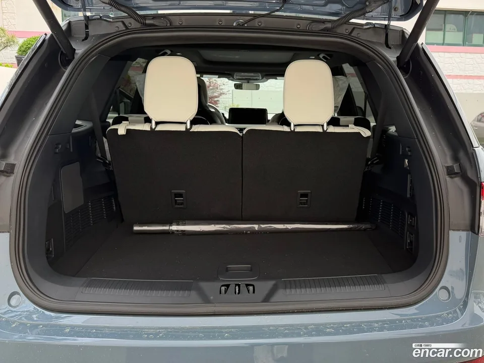 Lincoln Aviator 3.0 AWD 2025 — миниатюра 5