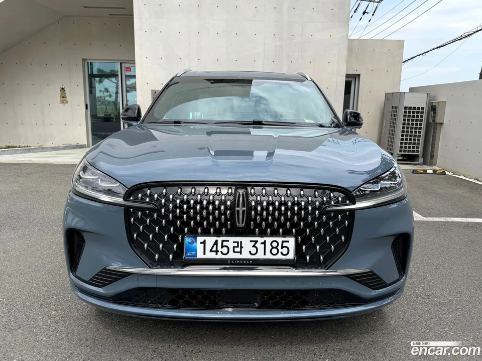 Lincoln Aviator 3.0 AWD 2025 — фото 1, купить с доставкой в Москву