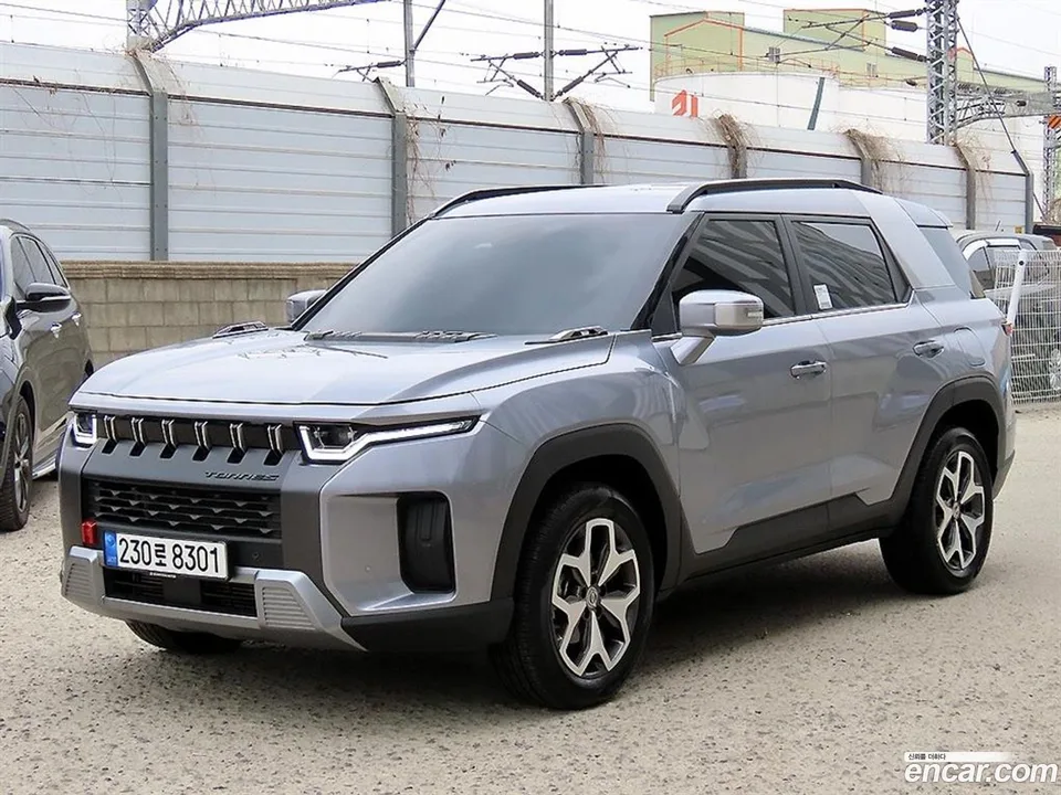 KG Mobility Torres 1.5 2WD 2022 — фото 1, купить с доставкой в Москву
