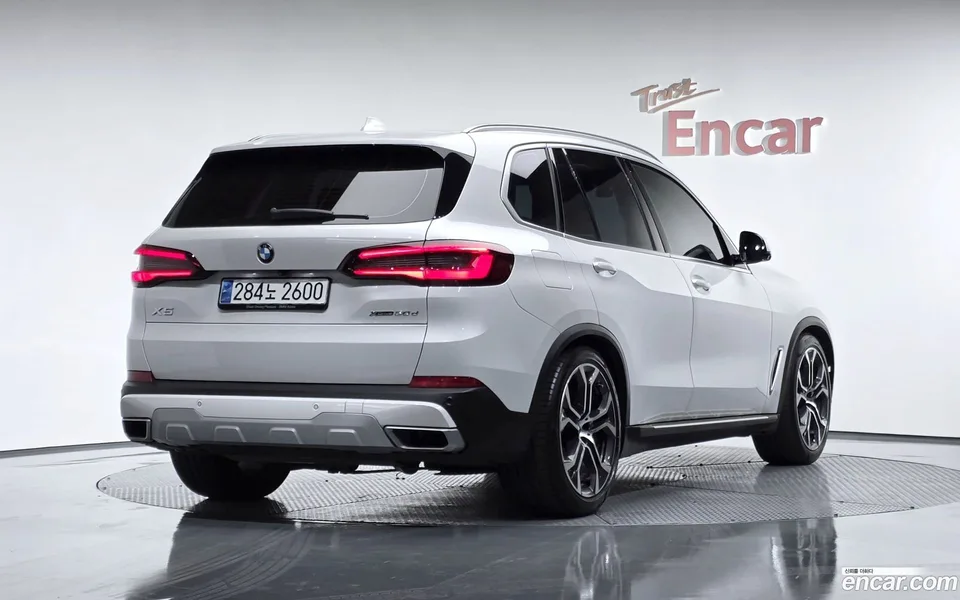 BMW X5 xDrive 30d xLine 2022 — миниатюра 2