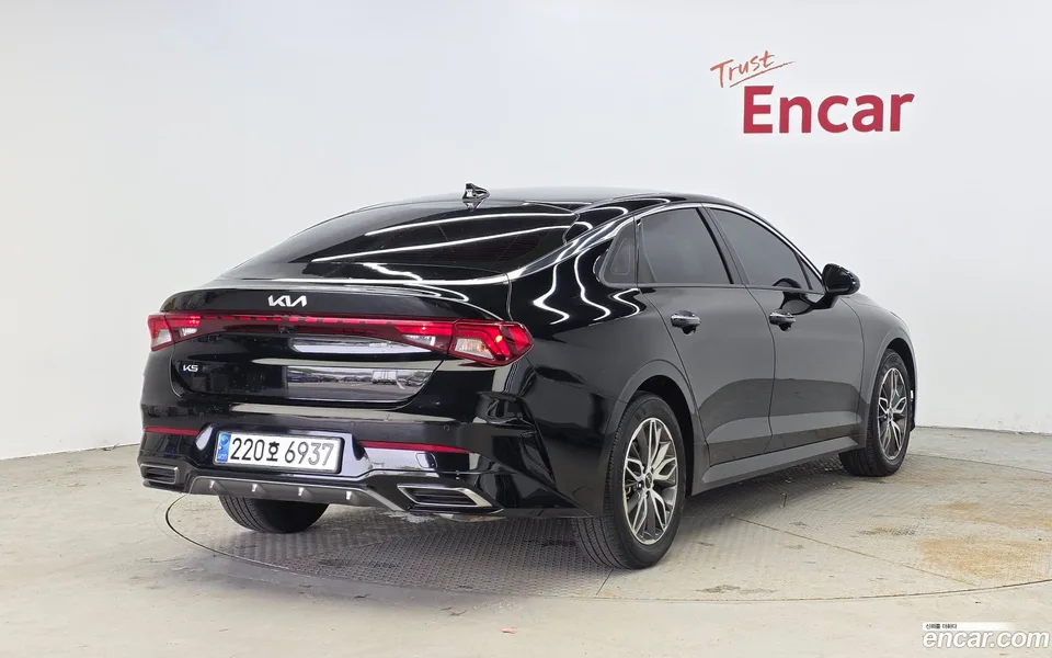 Kia K5 2.0 2023 — миниатюра 2