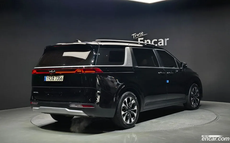 Kia Carnival 9 2022 — миниатюра 2