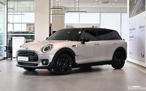 MINI Cooper Clubman 2022 купить в Москве
