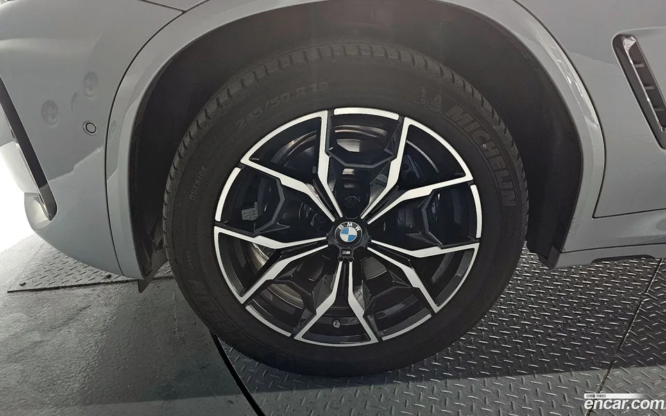 BMW X3 xDrive 20i M 2023 — миниатюра 5