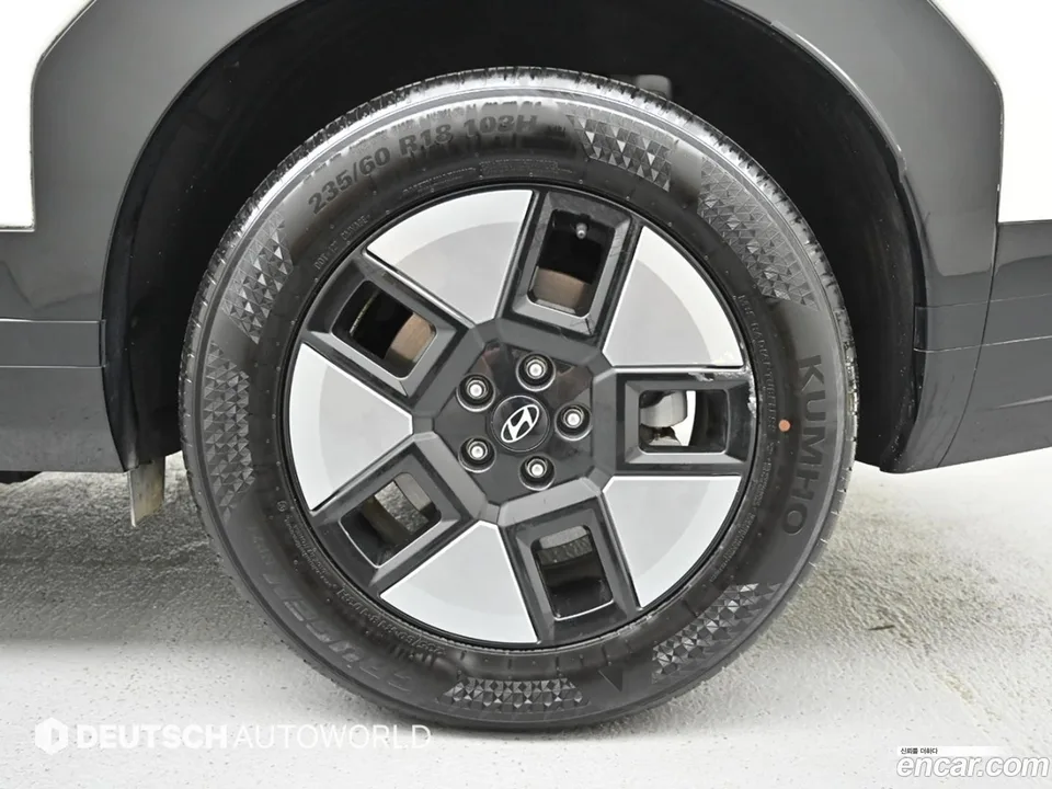 Hyundai Santa Fe HEV 1.6 2WD 2024 — миниатюра 5