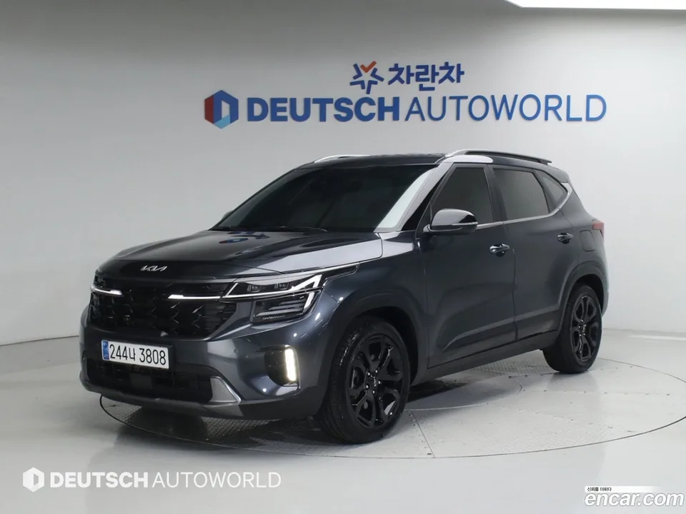 Kia Seltos 1.6 2WD 2024 — фото 1, купить с доставкой в Москву
