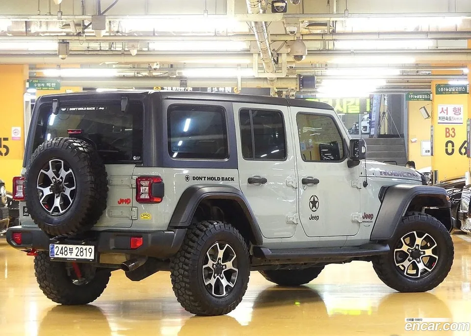 Jeep Wrangler 2.0 4 2023 — миниатюра 2