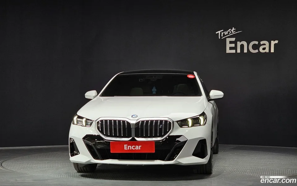 BMW i5 eDrive 40 M 2026 — миниатюра 3