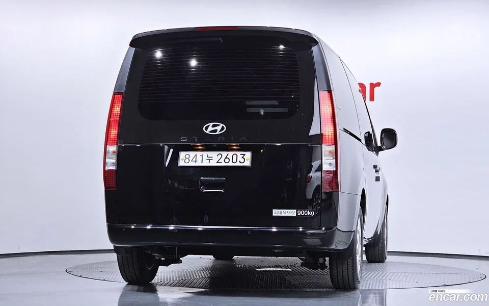 Hyundai Staria L3.5 3 2025 — миниатюра 4