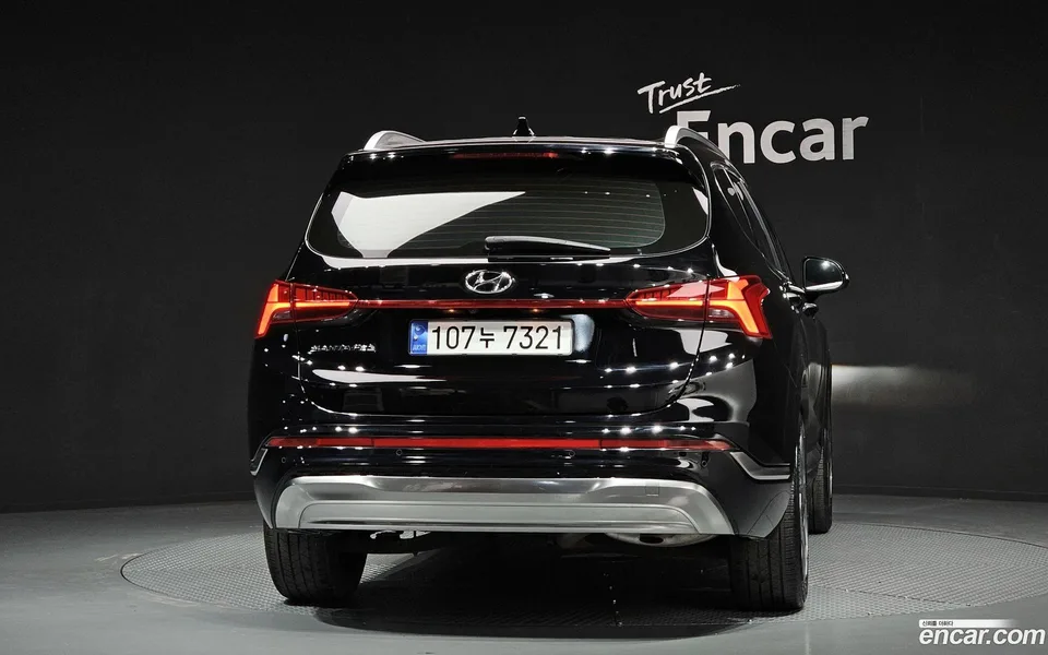 Hyundai SantaFe 2.5T 2WD 2023 — миниатюра 4
