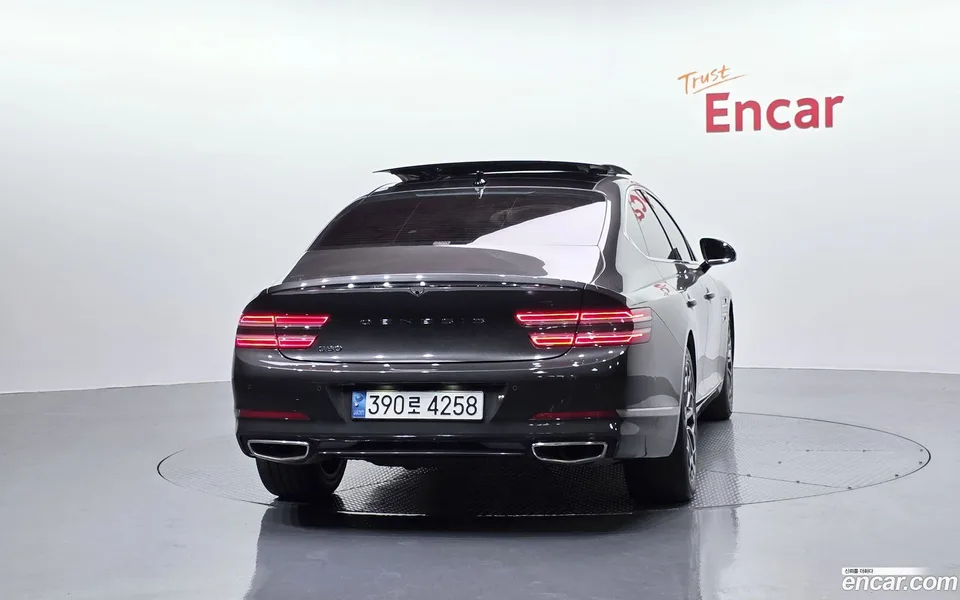 Genesis G80 2.5 2WD 2023 — миниатюра 4