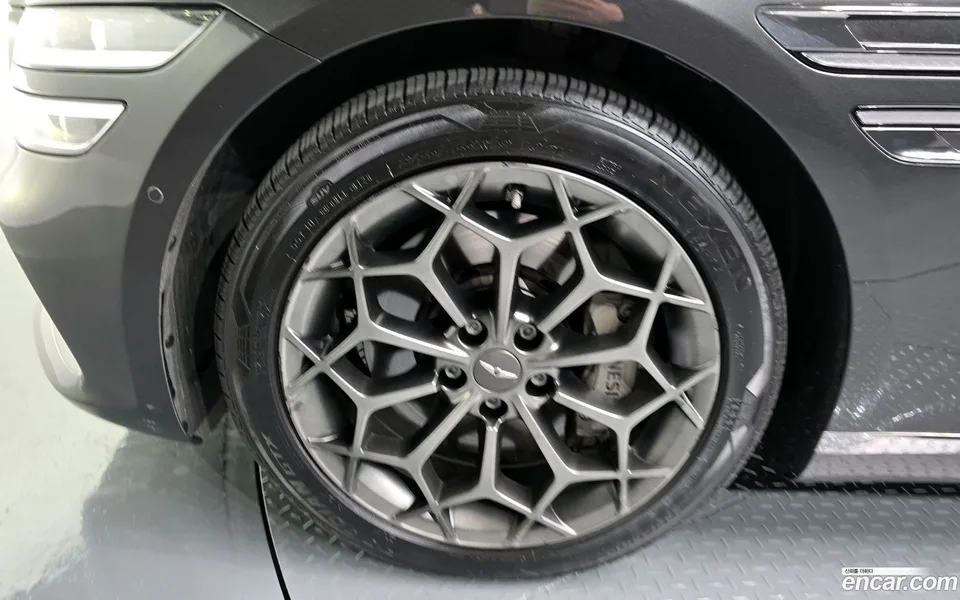 Genesis G80 2.5 2WD 2023 — миниатюра 5