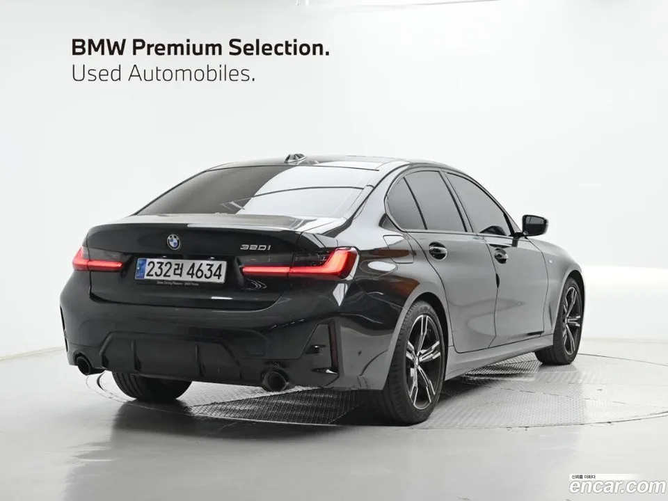 BMW 3 Series 320i M 2023 — миниатюра 2