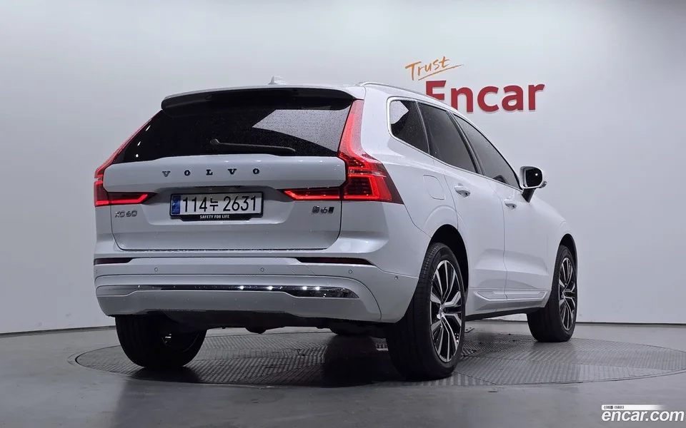 Volvo XC60 B6 2023 — миниатюра 2