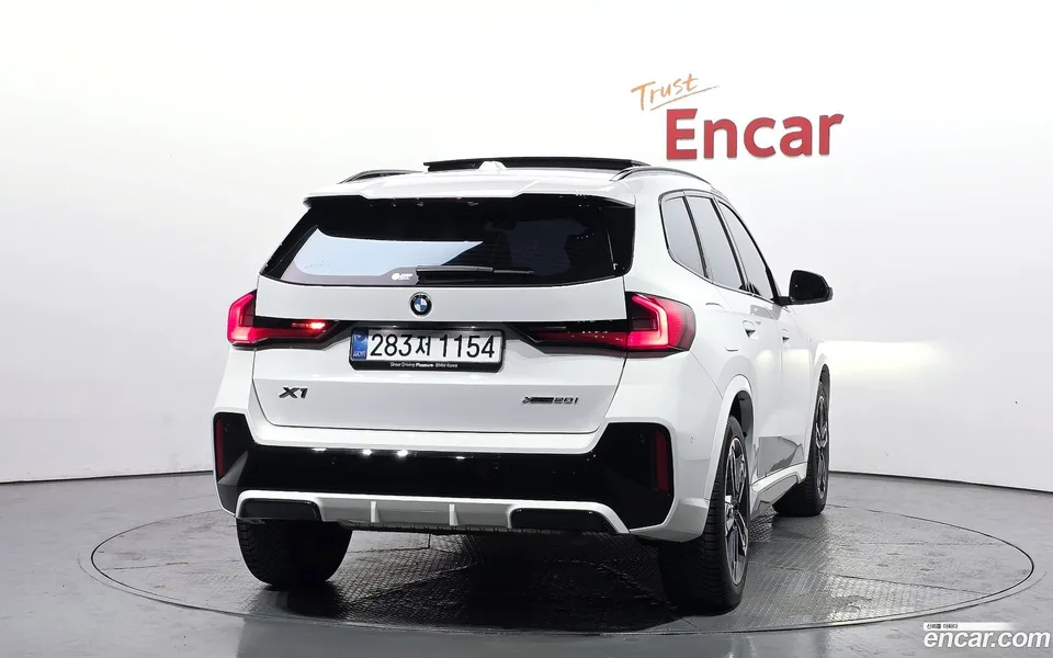 BMW X1 xDrive 20i M 2025 — миниатюра 4