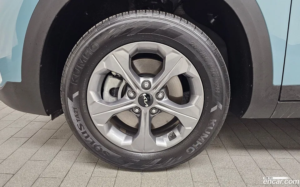 Kia Seltos 1.6 2WD 2024 — миниатюра 5