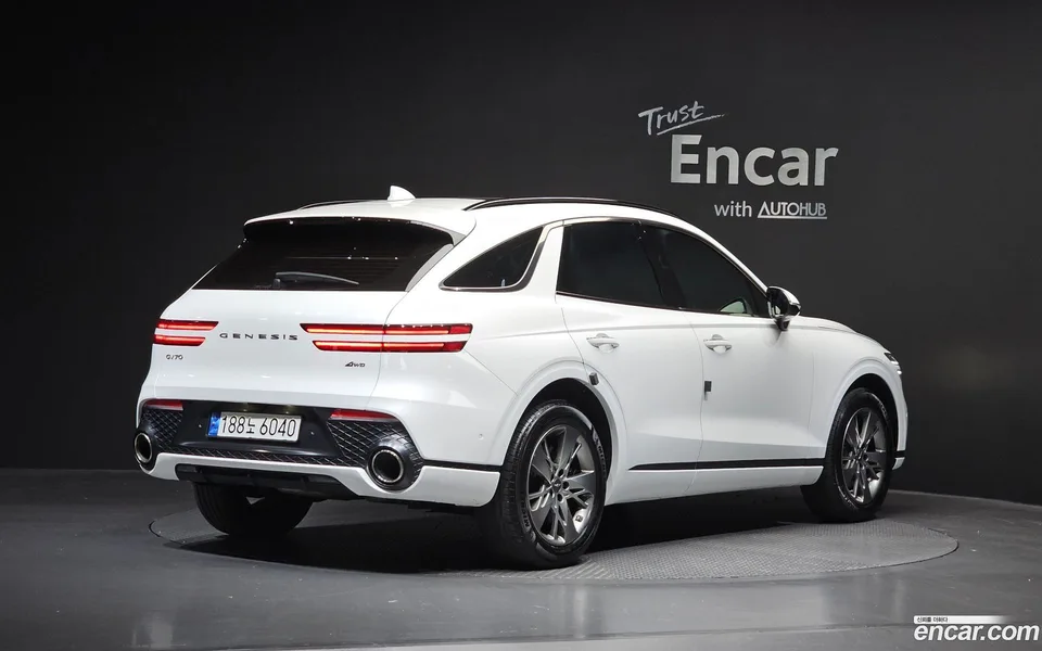 Genesis GV70 2.5T AWD 2023 — миниатюра 2
