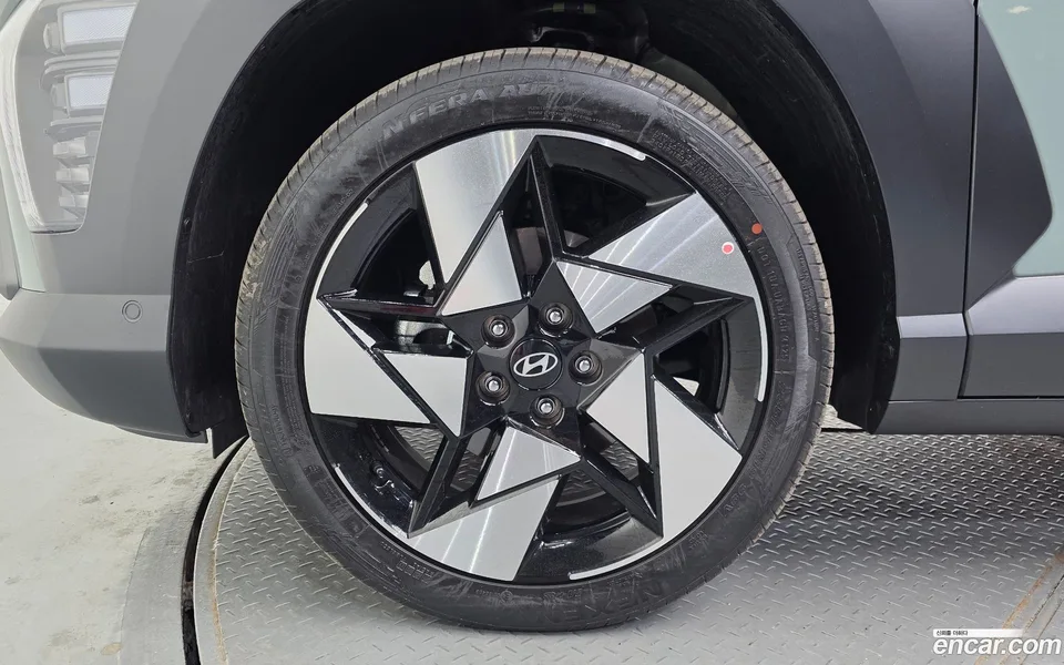 Hyundai Kona 1.6 4WD 2025 — миниатюра 5