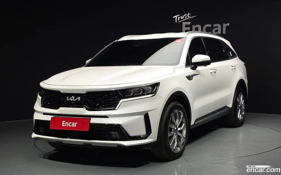 Kia Sorento 2.5T 2WD 2023 — фото 1, купить с доставкой в Москву