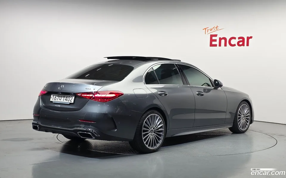 Mercedes-Benz C-Class C300 4MATIC AMG Line 2023 — миниатюра 2