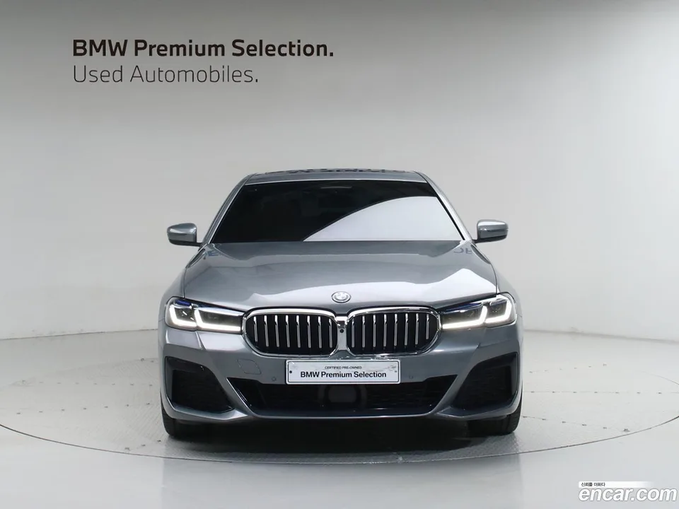 BMW 5 Series 530e M 2023 — миниатюра 3