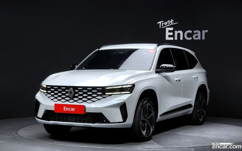 Renault Samsung Grand Koleos 1.5 E-TECH 2WD 2024 — фото 1, купить с доставкой в Москву