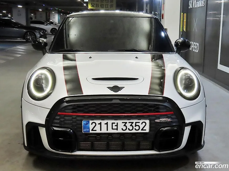 MINI Cooper S JCW 2023 — миниатюра 2