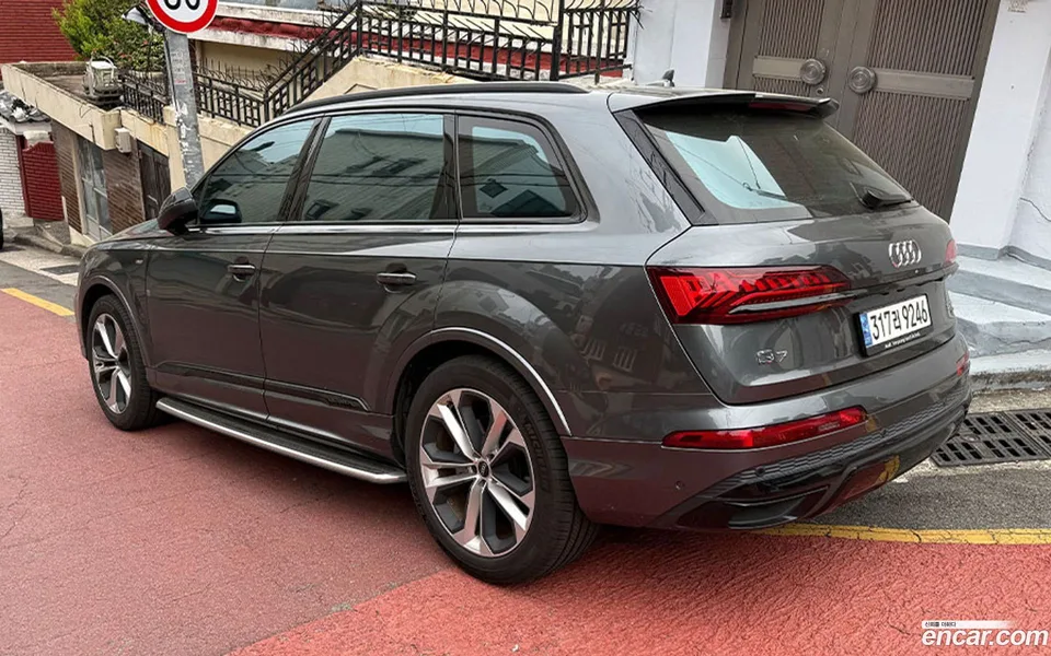 Audi Q7 (4M) 55 TFSI 2023 — миниатюра 2