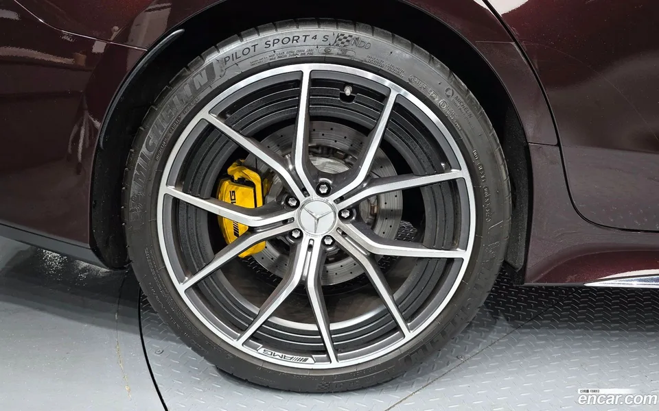 Mercedes-Benz AMG GT 4 43 4MATIC+ 2022 — миниатюра 5