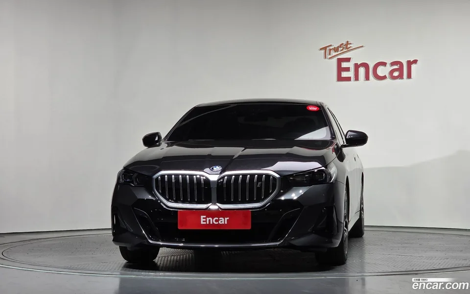 BMW i5 eDrive 40 M 2024 — миниатюра 3