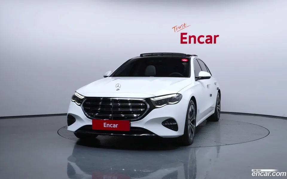 Mercedes-Benz E-Class E350e 4MATIC 2025 — миниатюра 3