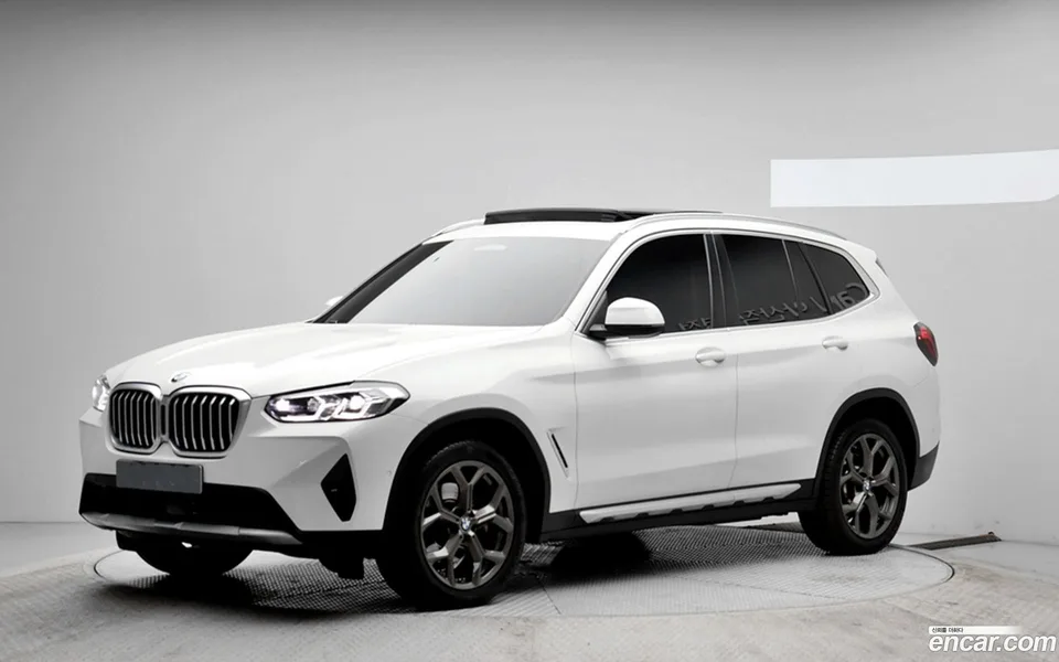 BMW X3 xDrive 20i 2022 — миниатюра 3