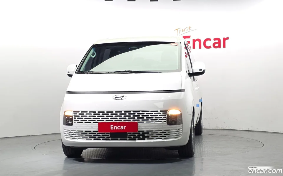 Hyundai Staria 9 2022 — миниатюра 3
