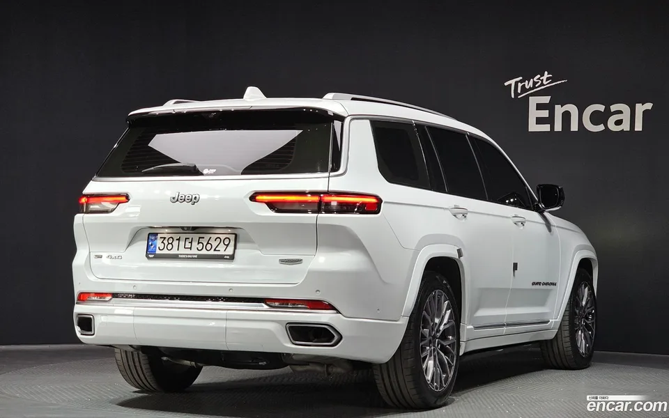 Jeep Grand Cherokee L 3.6 2023 — миниатюра 2