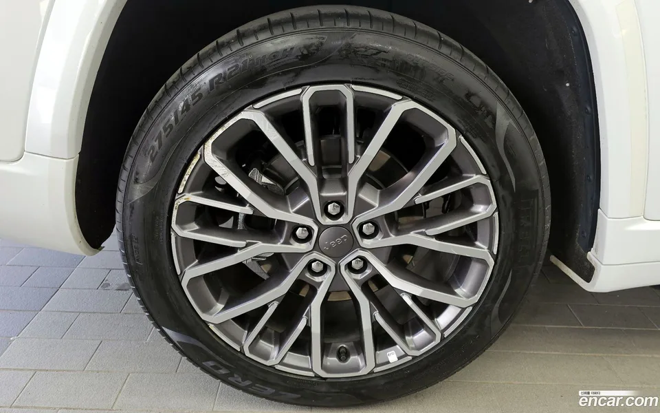 Jeep Grand Cherokee L 3.6 2023 — миниатюра 5