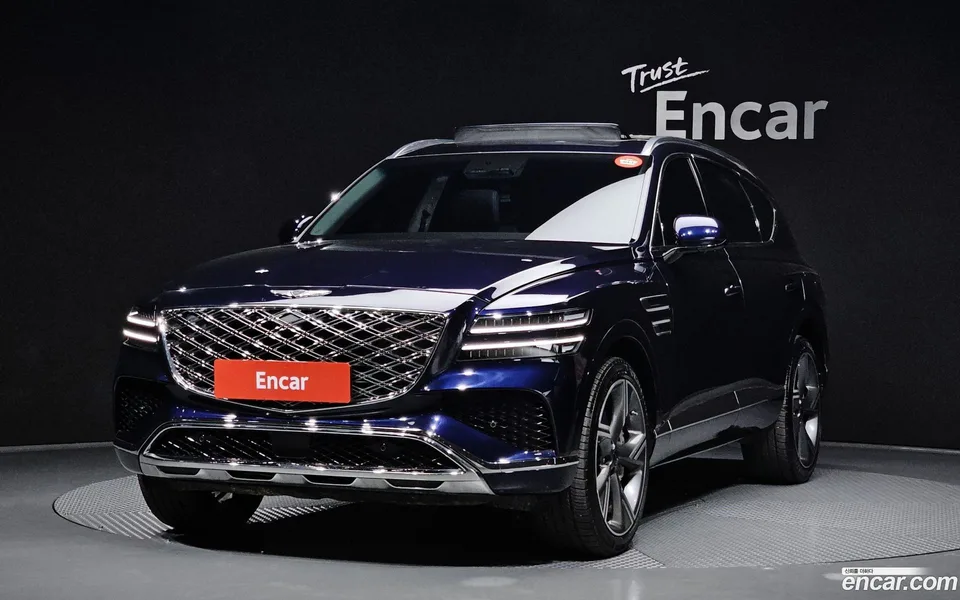 Genesis GV80 2.5T 2WD 2024 — фото 1, купить с доставкой в Москву